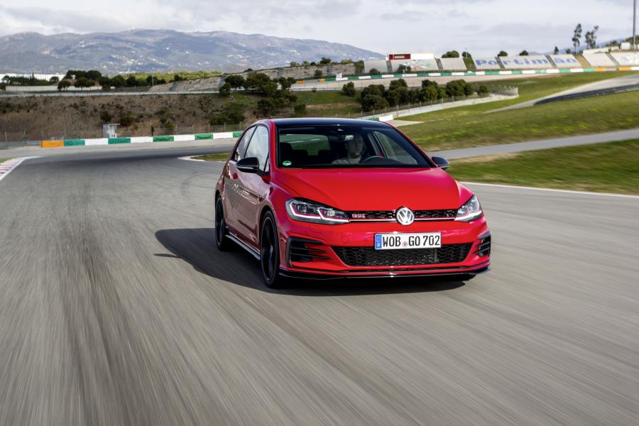  Volkswagen Golf GTI TCR 3-Door (Typ 5G) 2019 года  (WW) (фото 34 из 107)